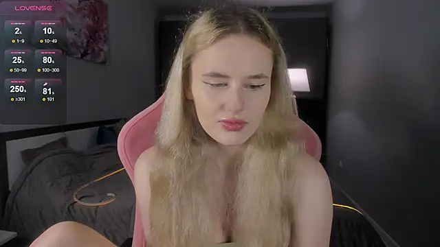 Molly Toads online show from January 2025 06:10:02 PM