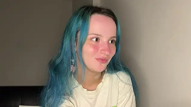 bumble bee online show from January 2025 04:04:01 PM