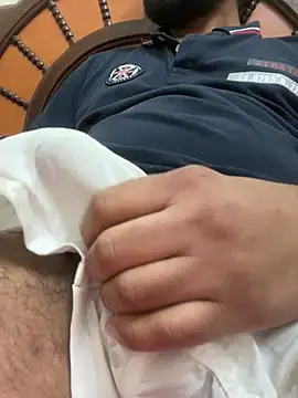 Snapshot of Arsh_Loves_Luv chatting on December 2024 06:40:01 AM Arsh Loves Luv online show from December 2024 06:40:01 AM