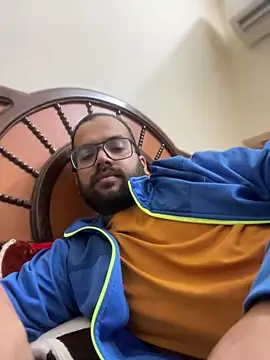 Snapshot of Arsh_Loves_Luv chatting on December 2024 09:28:02 PM Arsh Loves Luv online show from December 2024 09:28:02 PM