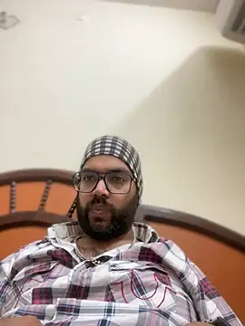 Snapshot of Arsh_Loves_Luv chatting on January 2025 06:45:02 PM Arsh Loves Luv online show from January 2025 06:45:02 PM