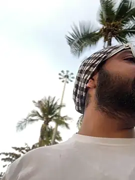 Snapshot of Arsh_Loves_Luv chatting on January 2025 10:27:02 AM Arsh Loves Luv online show from January 2025 10:27:02 AM