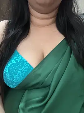 Snapshot of Akhi_Akshaya chatting on December 2024 09:25:02 AM Akhi Akshaya online show from December 2024 09:25:02 AM