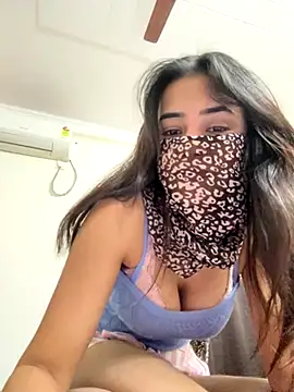 Kirti Mittal online show from November 2025 11:27:01 AM