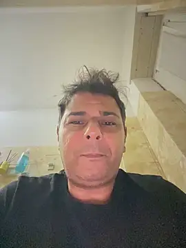 SecretlyDD online show from March 2025 01:32:01 AM