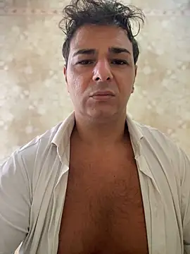 SecretlyDD online show from October 2025 07:20:02 AM