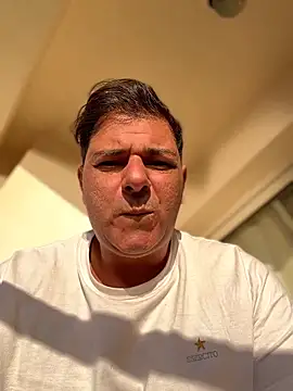 SecretlyDD online show from March 2026 04:58:01 AM