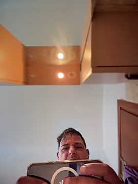 SecretlyDD online show from March 2026 10:32:02 AM