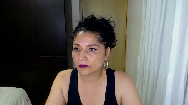 arianna ros3 online show from April 2026 02:00:02 AM