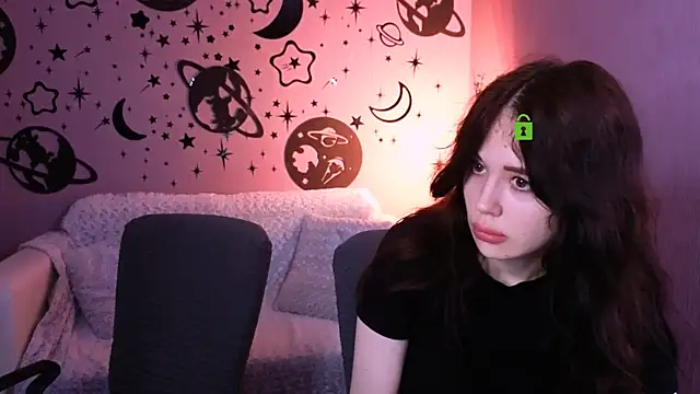 Snapshot of playful_sophie chatting on May 2026 07:19:02 PM playful sophie online show from May 2026 07:19:02 PM