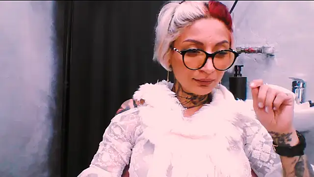 Lucky Deniz online show from November 2025 11:31:02 AM