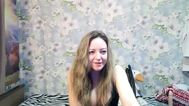 KattyLuuu online show from October 2025 09:05:02 PM