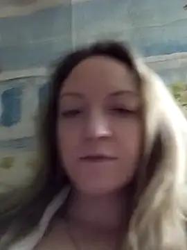 KattyLuuu online show from December 2025 09:21:01 PM