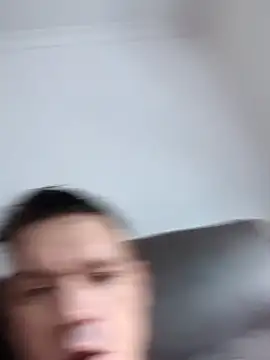 biggnipz online show from November 2025 02:02:02 AM