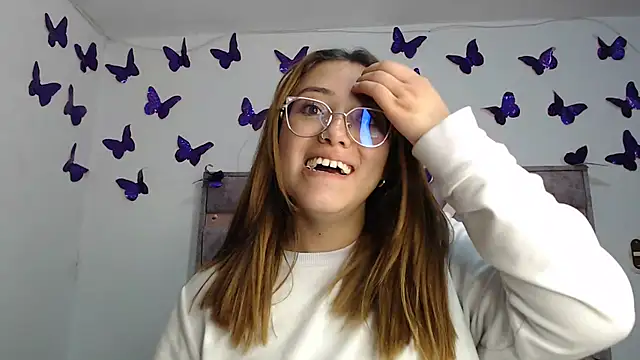 Snapshot of Anny_Fox- chatting on November 2025 03:42:02 AM Anny Fox- online show from November 2025 03:42:02 AM