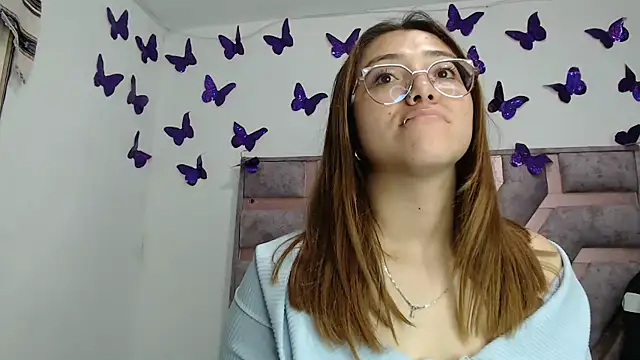 Snapshot of Anny_Fox- chatting on December 2025 03:48:01 AM Anny Fox- online show from December 2025 03:48:01 AM