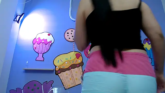 sweetfantacies18 online show from February 2025 01:11:02 AM