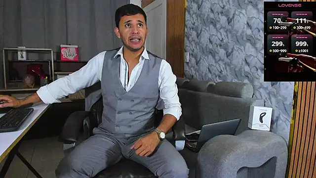 Hideintheoffice online show from February 2026 05:27:02 AM