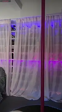 baobaomiqi linger online show from November 2025 01:59:02 AM