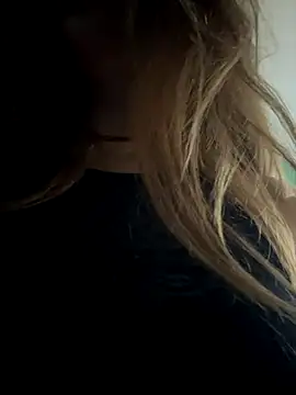 MayaMystic online show from November 2025 11:32:01 AM