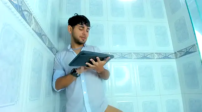 Samir bear online show from February 2025 03:30:02 PM