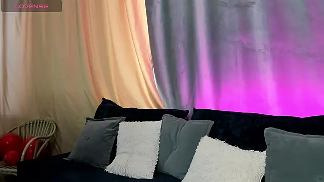 Snapshot of Cheryl__Brown chatting on February 2025 04:14:02 AM Cheryl Brown online show from February 2025 04:14:02 AM