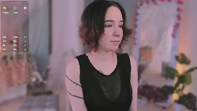 lilithlunna online show from March 2025 04:56:02 PM