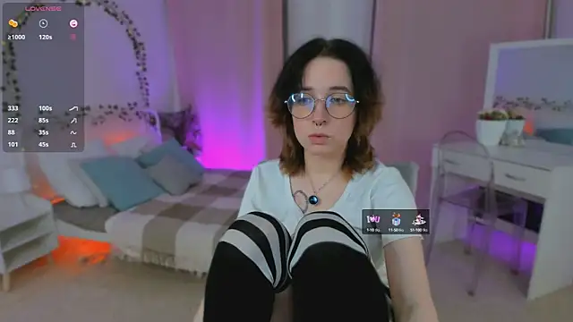 lilithlunna online show from March 2025 12:48:02 AM