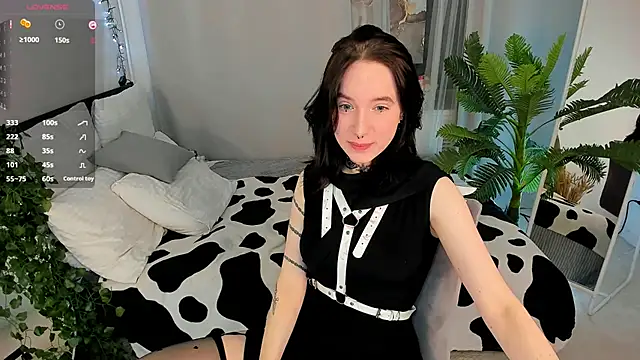 lilithlunna online show from September 2025 10:20:02 PM