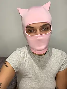 Nikki Hoee online show from November 2025 03:45:01 PM