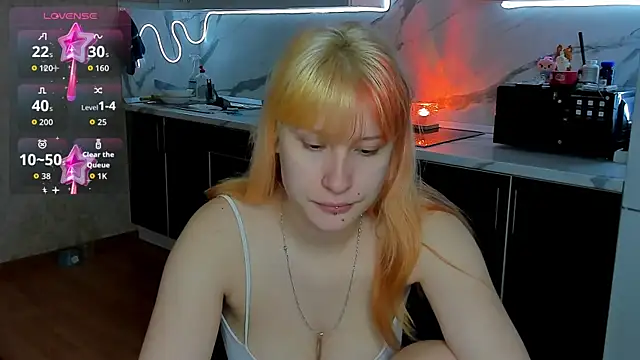 Snapshot of Sweet_white_chocolate chatting on November 2025 08:16:02 AM Sweet white chocolate online show from November 2025 08:16:02 AM