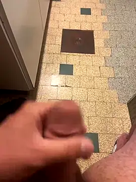 Snapshot of mikiss789 chatting on September 2025 01:28:01 AM mikiss789 online show from September 2025 01:28:01 AM