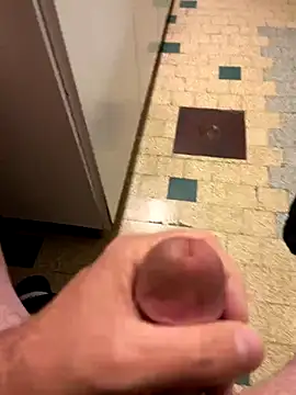 Snapshot of mikiss789 chatting on November 2025 03:50:02 AM mikiss789 online show from November 2025 03:50:02 AM