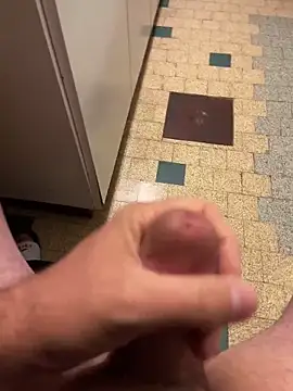 Snapshot of mikiss789 chatting on November 2025 05:50:01 AM mikiss789 online show from November 2025 05:50:01 AM