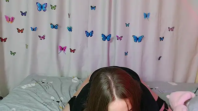 Snapshot of Phantommira chatting on January 2025 10:52:01 PM Phantommira online show from January 2025 10:52:01 PM