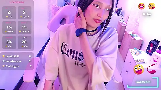 Snapshot of mia_collens chatting on February 2025 06:12:02 AM mia collens online show from February 2025 06:12:02 AM