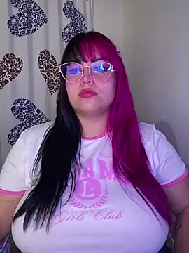 Snapshot of Pinky-Flower chatting on February 2025 12:59:01 AM Pinky-Flower online show from February 2025 12:59:01 AM