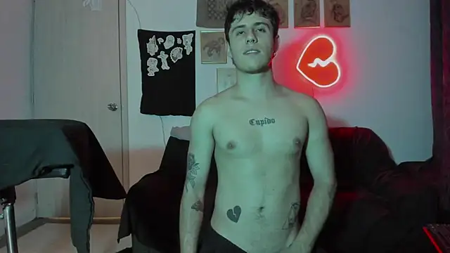 Snapshot of Antonello_Vannucci chatting on January 2025 08:58:02 PM Antonello Vannucci online show from January 2025 08:58:02 PM