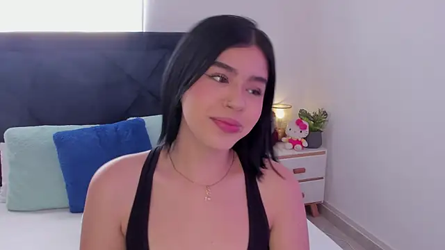 Lily Woodz online show from December 2025 06:59:01 PM