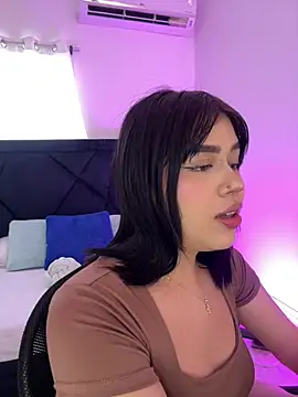 Lily Woodz online show from April 2026 07:11:02 PM