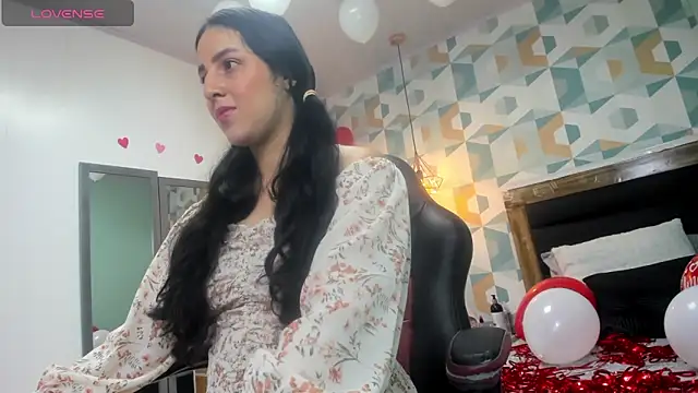 ARYAMORGAN1 online show from February 2025 12:36:01 PM