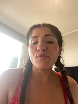 AlejandritaMilano online show from February 2026 07:21:01 PM