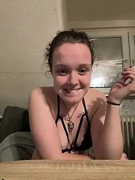 milabandolero online show from January 2025 10:24:01 PM