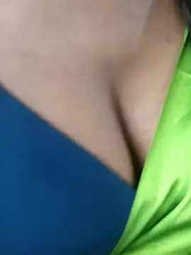 Snapshot of Mee_Neeharika chatting on December 2024 09:43:02 PM Mee Neeharika online show from December 2024 09:43:02 PM