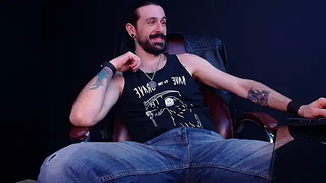 AxelColton online show from November 2025 11:23:02 AM