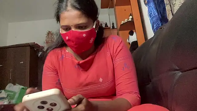 Snapshot of Tamil_Sanjana_ chatting on January 2026 07:59:01 PM Tamil Sanjana online show from January 2026 07:59:01 PM