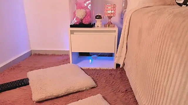 Snapshot of Alissonroses chatting on November 2025 08:55:01 PM Alissonroses online show from November 2025 08:55:01 PM