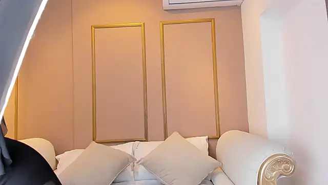 PerlaPreciosa online show from September 2025 03:42:02 AM