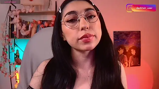 Snapshot of Sweet_Nyx chatting on April 2026 11:13:01 PM Sweet Nyx online show from April 2026 11:13:01 PM