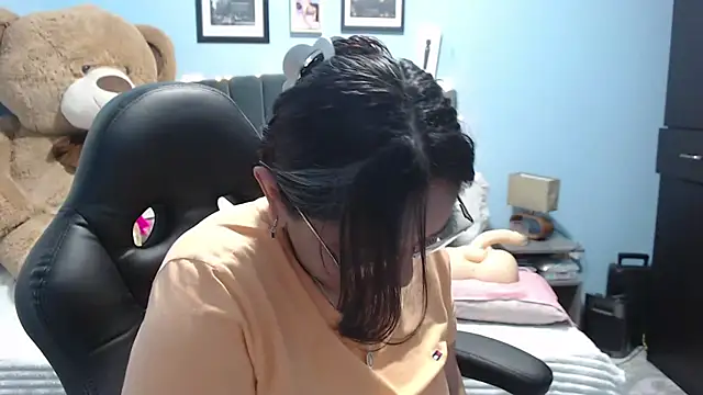 AngelRouss online show from October 2025 03:18:01 AM